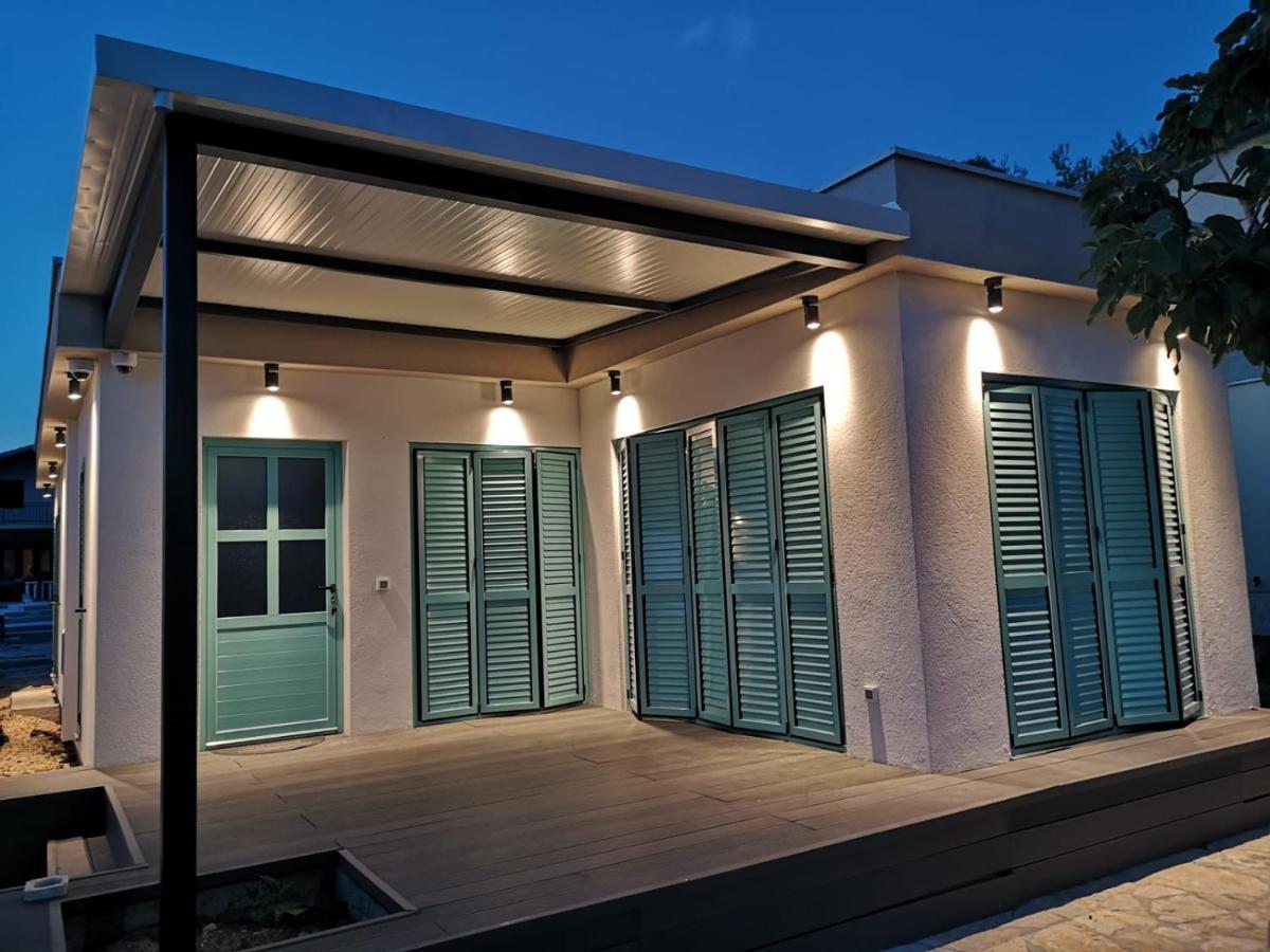 Beach House Ana Sukosan Exterior photo